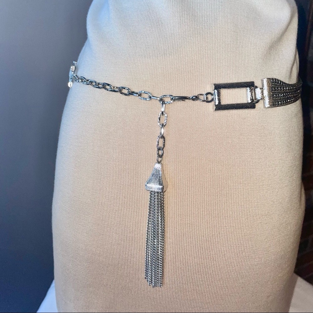 Silver Tone Chunky Chain Belt with Tassle